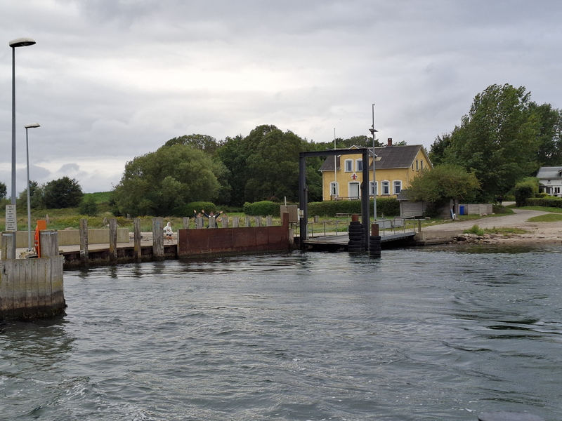 Havnen og vejen ind på Barsø